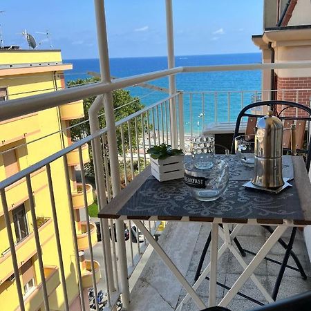 Don Pedro Beach House Savona Bagian luar foto